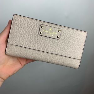 Kate Spade Bay Street Stacy Wallet